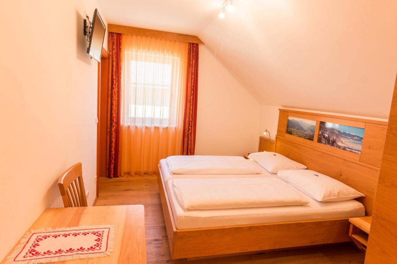 Hotel Weissenstein ซังคท์มิคาอิลอิมลุงเกา ภายนอก รูปภาพ
