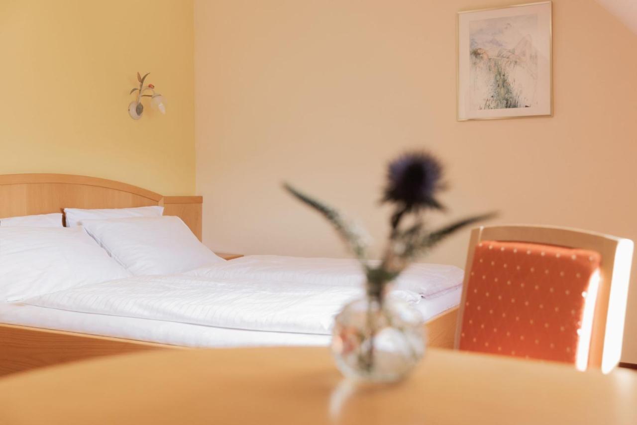 Hotel Weissenstein ซังคท์มิคาอิลอิมลุงเกา ภายนอก รูปภาพ