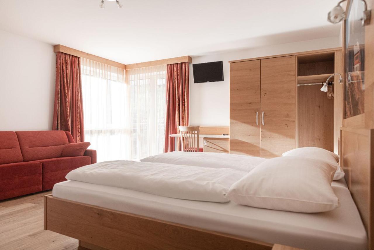 Hotel Weissenstein ซังคท์มิคาอิลอิมลุงเกา ภายนอก รูปภาพ